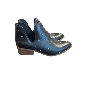 Women’s Stivali Leather Studded Black Boots. Size 38 ( 7.5 )
